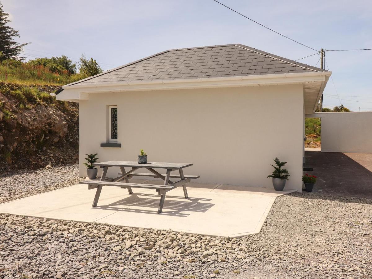 Coolnaharragill Lower Annexe 킬라니 외부 사진
